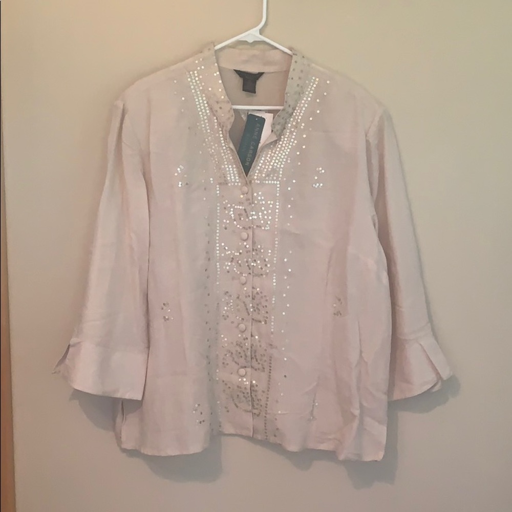 Women’s linen button-up blouse